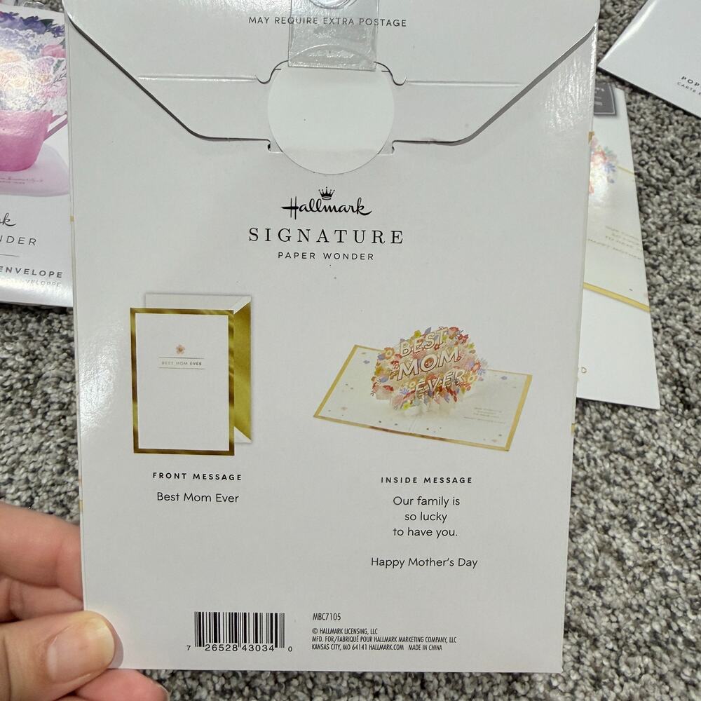 Wholesale, 29 Hallmark Signature Paper Pop Up Mother's Day Cards, Lights Musical - Picture 9 of 13